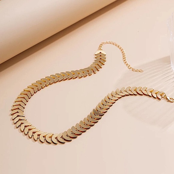 Gold Chevron Punk Y2K Choker Necklace - Picture 5 of 5